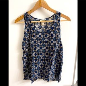 Blue tank top with circle pattern